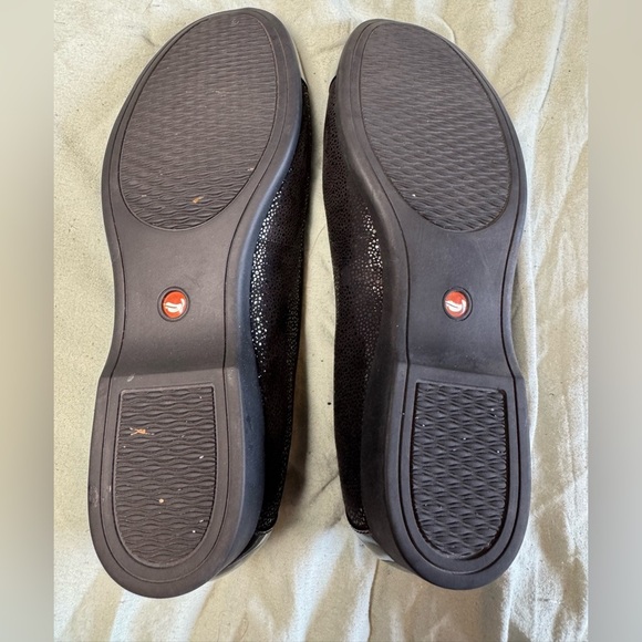Clarks Women's Un Darcey Cap Ballet Flats Shoes size 8.5 - Picture 3 of 7